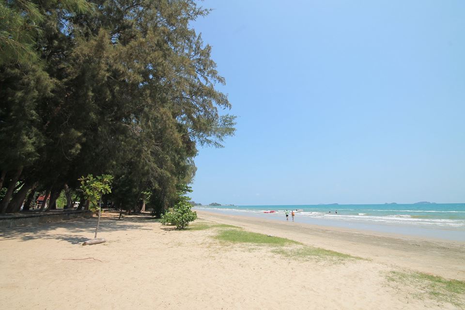 รีวิวสถานที่เที่ย หาดสวนสน (จังหวัดระยอง) 2567 กับบรรยากาศสุดฟิน