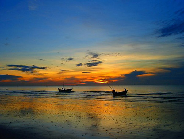 รีวิวสถานที่เที่ย หาดเจ้าสำราญ (จังหวัดเพชรบุรี) 2567 เมืองสวย ทะเลงาม เที่ยวได้ตลอดปี ไม่มีเบื่อ