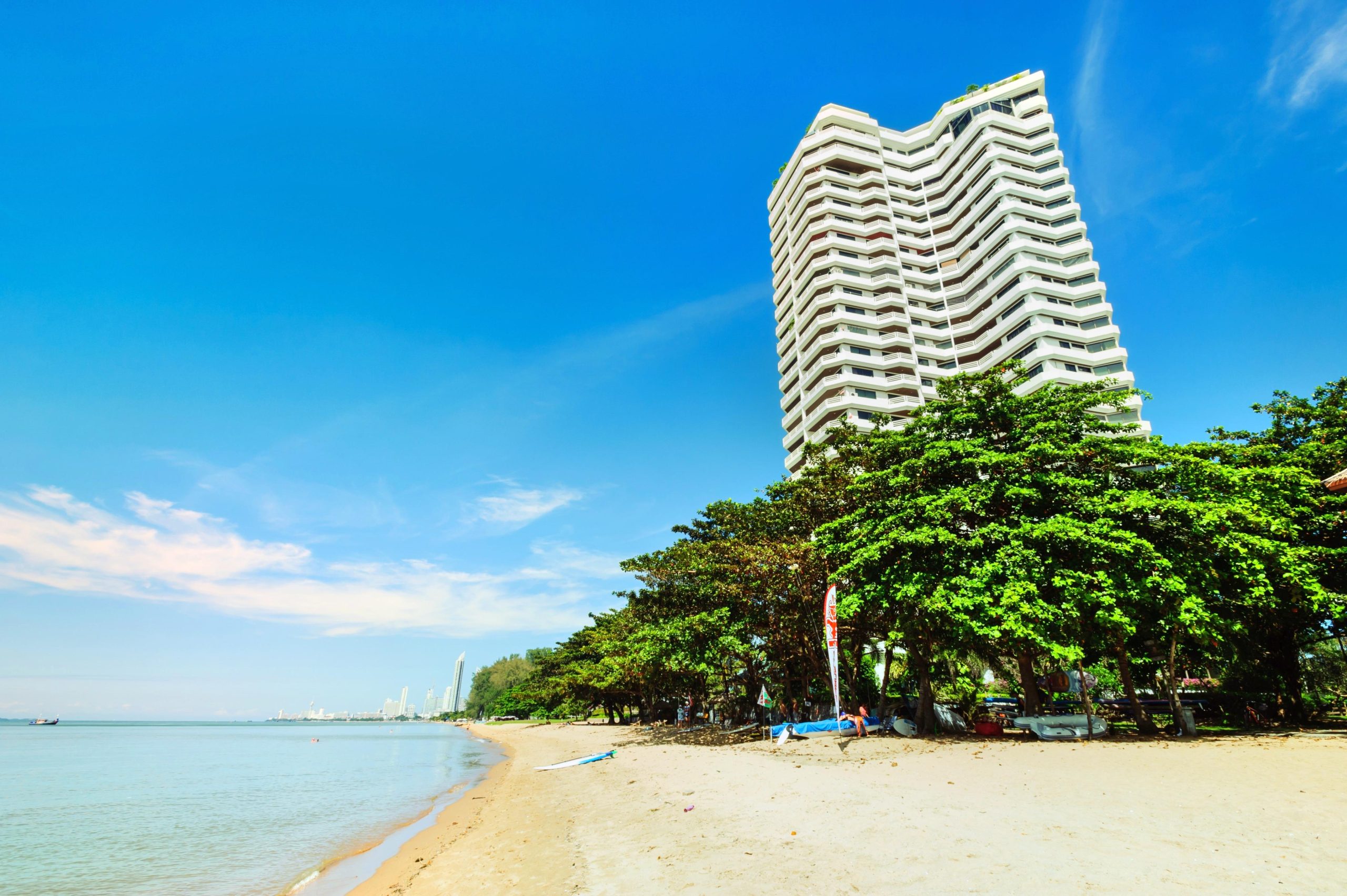 มัดรวม 6 ที่เที่ยว จุดเช็คอิน หาดจอมเทียน (จังหวัดพัทยา) 2567 พิกัดเที่ยวสวยๆ ได้ฟีลดี!!